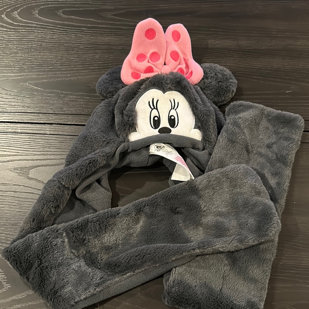 Minnie Mouse Hat and Scarf in One
